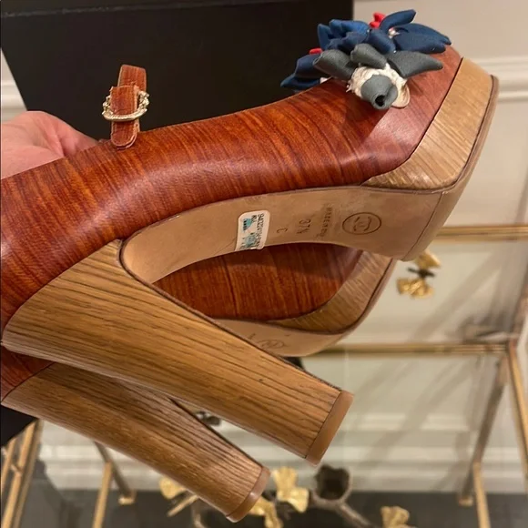 Chanel Rare Runway MarieJane Wedge Brown Floral Heels Size 7.5 M - Picture 12 of 16